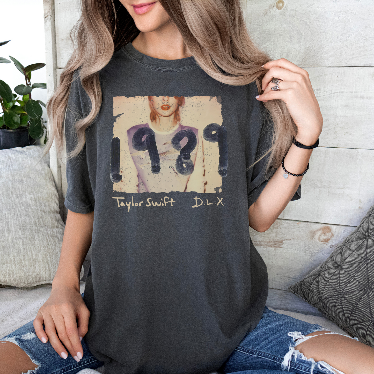 T Swift inspired t-shirt | Adult T-shirt