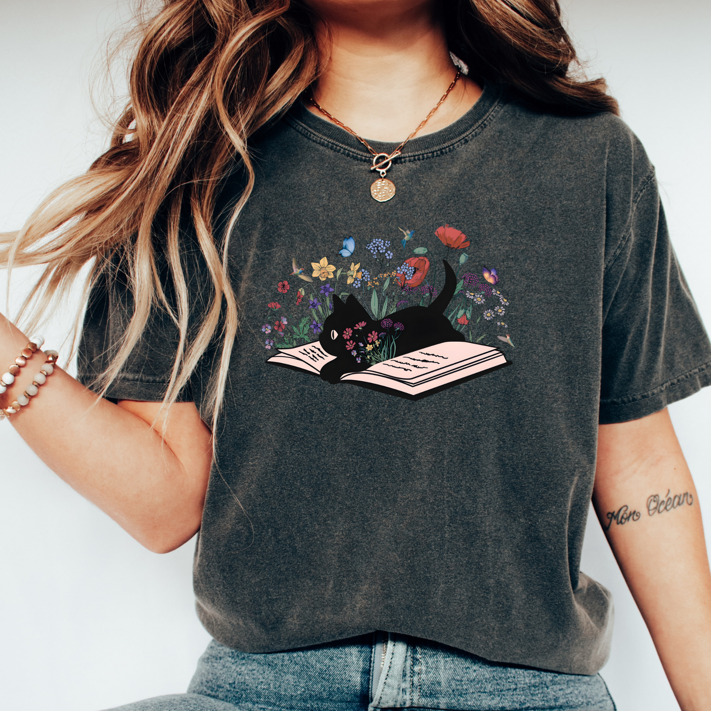 Tay Swift inspired t-shirt | Books and Cat t-shirt  | Adult T-shirt